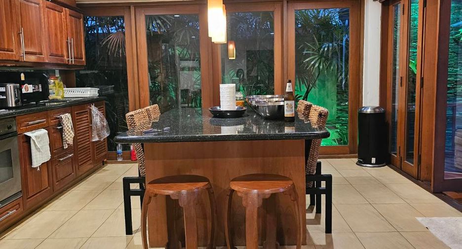For sale 4 ベッドルーム villa in Bang Lamung, Chonburi