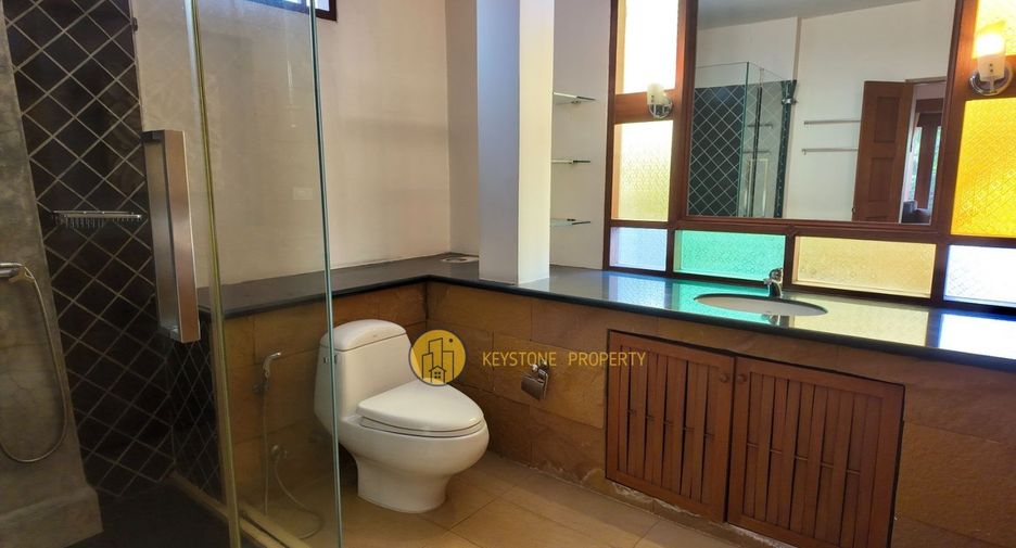 For sale 4 ベッドルーム villa in Bang Lamung, Chonburi