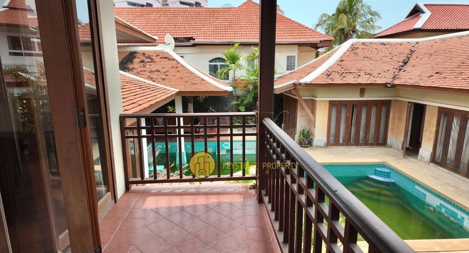 For sale 4 ベッドルーム villa in Bang Lamung, Chonburi