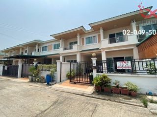 For sale 3 bed townhouse in Thanyaburi, Pathum Thani