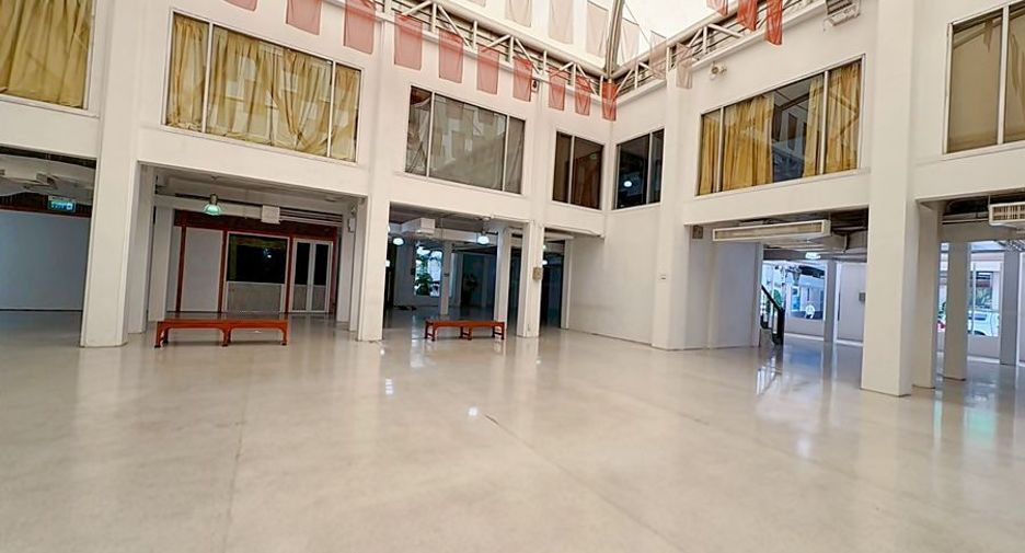 Gewerbefläche zur Miete in Bang Rak, Bangkok