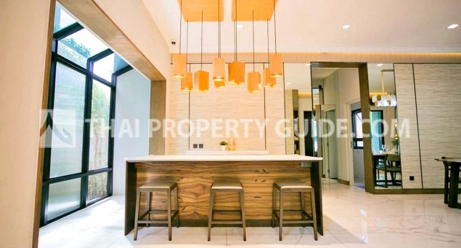 For rent 3 bedrooms house in Wang Thonglang, Bangkok