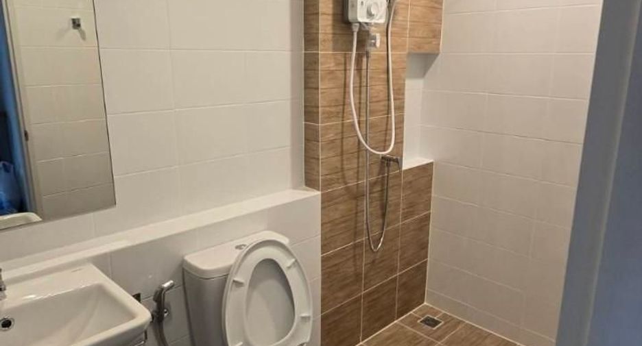 For rent 3 ベッドルーム townhouse in Bang Phli, Samut Prakan