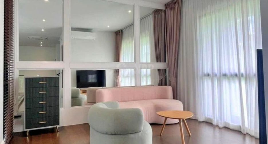 For rent 4 bedrooms house in Bang Kapi, Bangkok