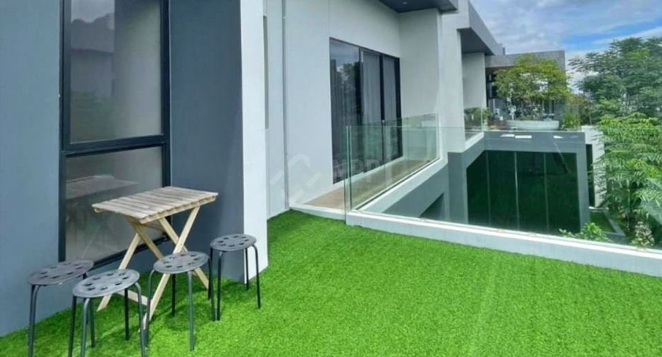 For rent 4 bedrooms house in Bang Kapi, Bangkok