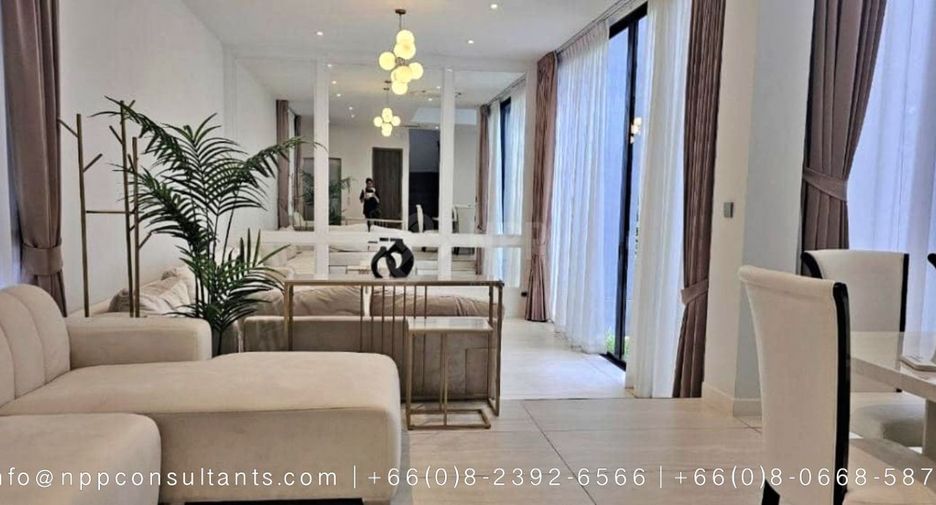 For rent 4 bedrooms house in Bang Kapi, Bangkok