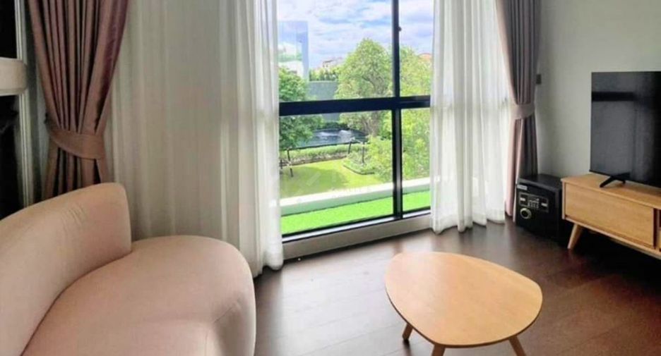 For rent 4 bedrooms house in Bang Kapi, Bangkok
