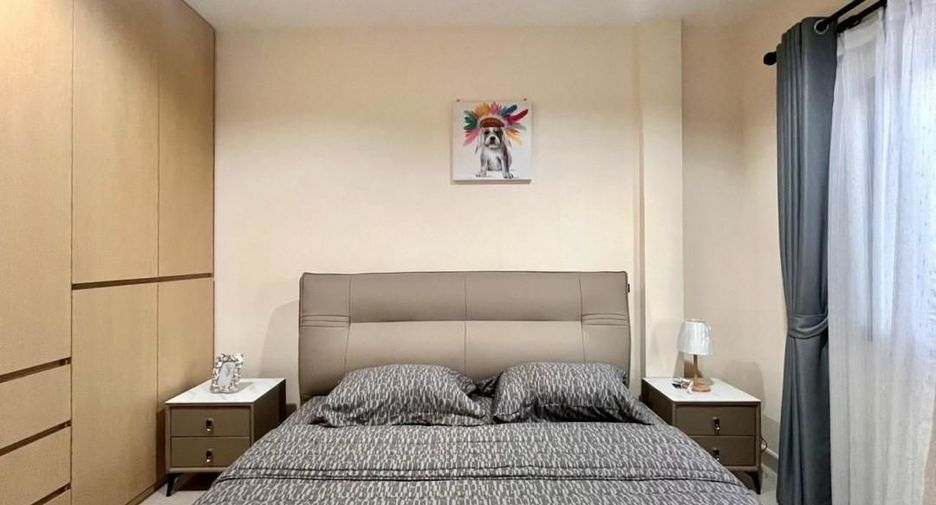 For sale 3 bedrooms townhouse in Bang Lamung, Chonburi