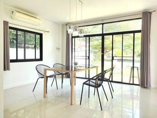 For rent 3 bedrooms house in San Kamphaeng, Chiang Mai
