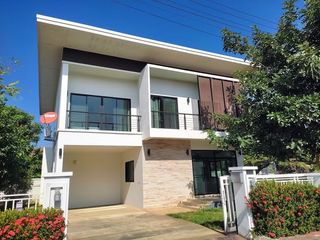 For rent 3 bedrooms house in San Kamphaeng, Chiang Mai