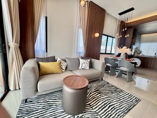 For sale 2 bed townhouse in East Pattaya, Pattaya