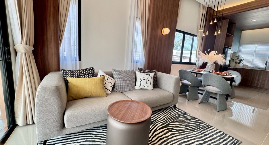 For sale 2 bedrooms townhouse in Bang Lamung, Chonburi