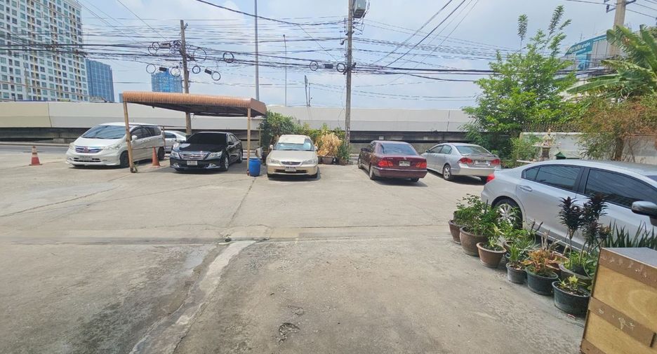 For sale 5 bedrooms retail Space in Thon Buri, Bangkok