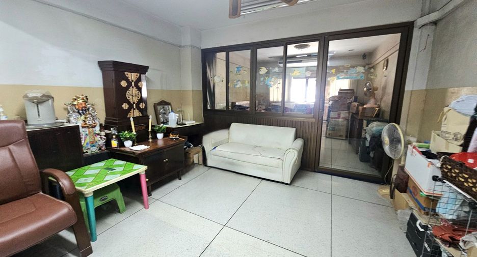 For sale 5 bedrooms retail Space in Thon Buri, Bangkok