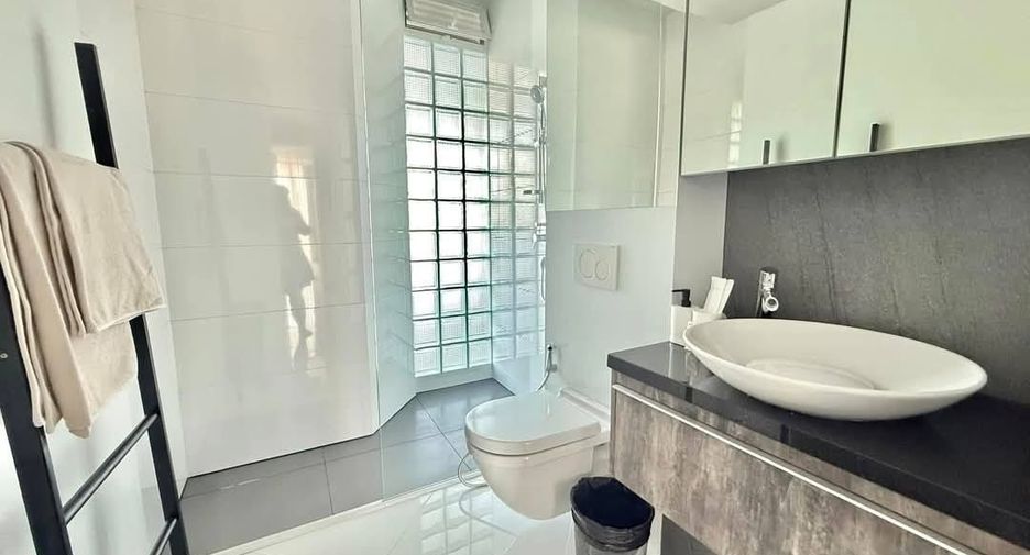For sale 3 bedrooms condo in Sattahip, Chonburi