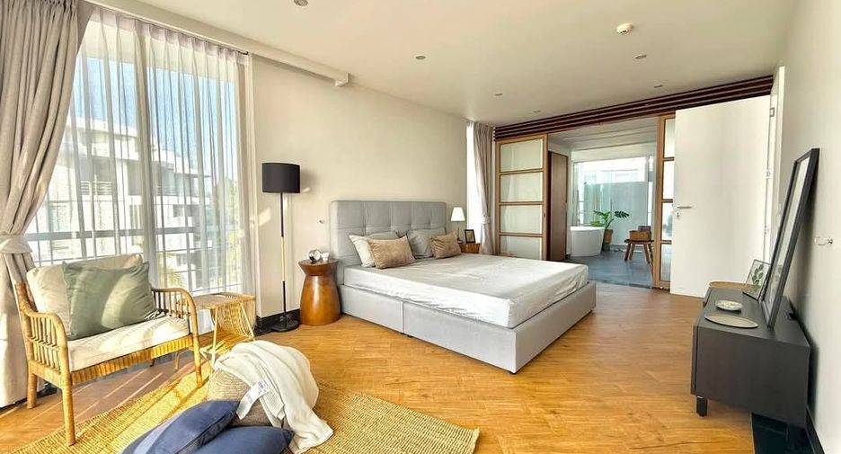 For sale 3 bedrooms condo in Sattahip, Chonburi