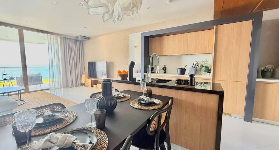 For sale 3 bedrooms condo in Sattahip, Chonburi