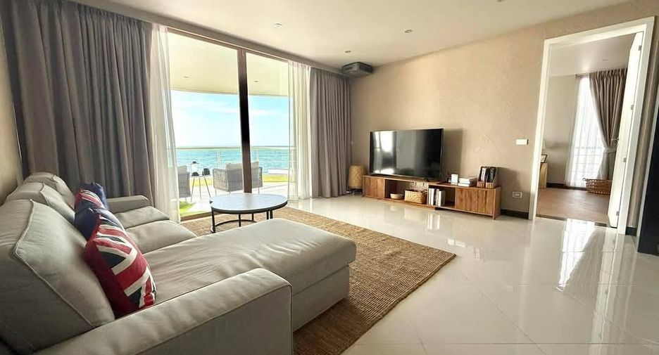For sale 3 bedrooms condo in Sattahip, Chonburi