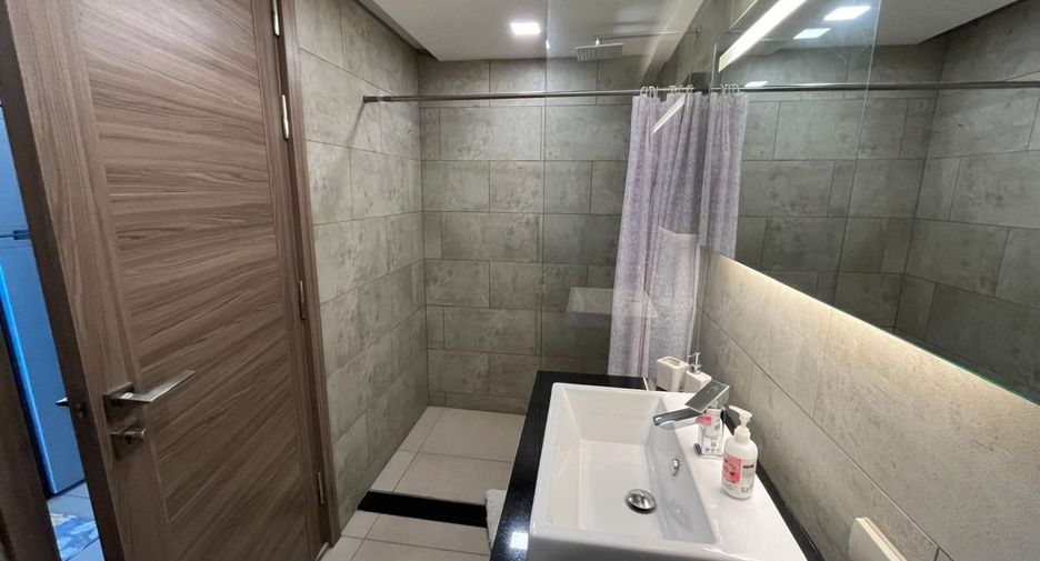 For sale 1 bed condo in Sattahip, Chonburi