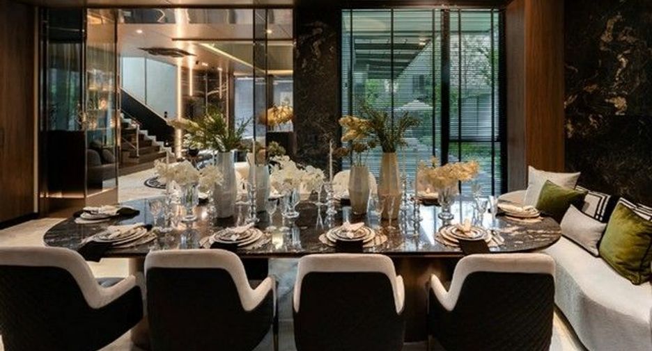 For sale 4 ベッドルーム house in Bang Kapi, Bangkok