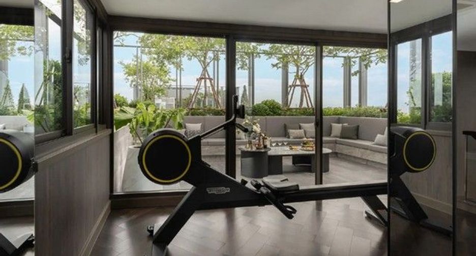 For sale 4 ベッドルーム house in Bang Kapi, Bangkok