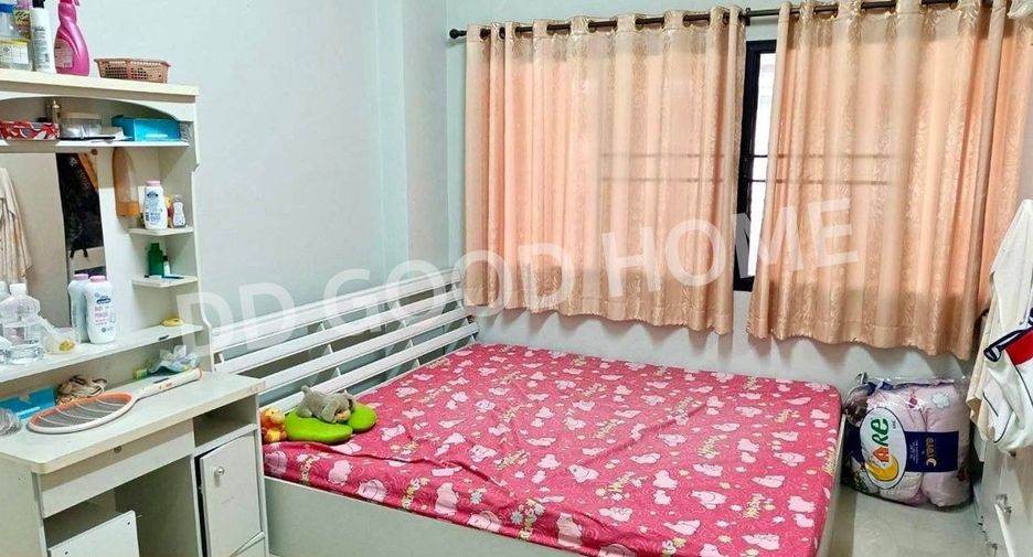 For sale 2 bedrooms house in Mueang Lamphun, Lamphun