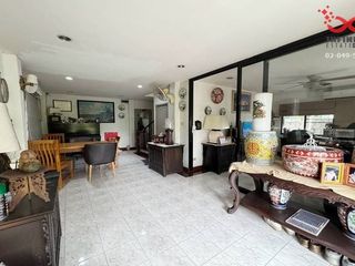For sale 4 Beds house in Chatuchak, Bangkok