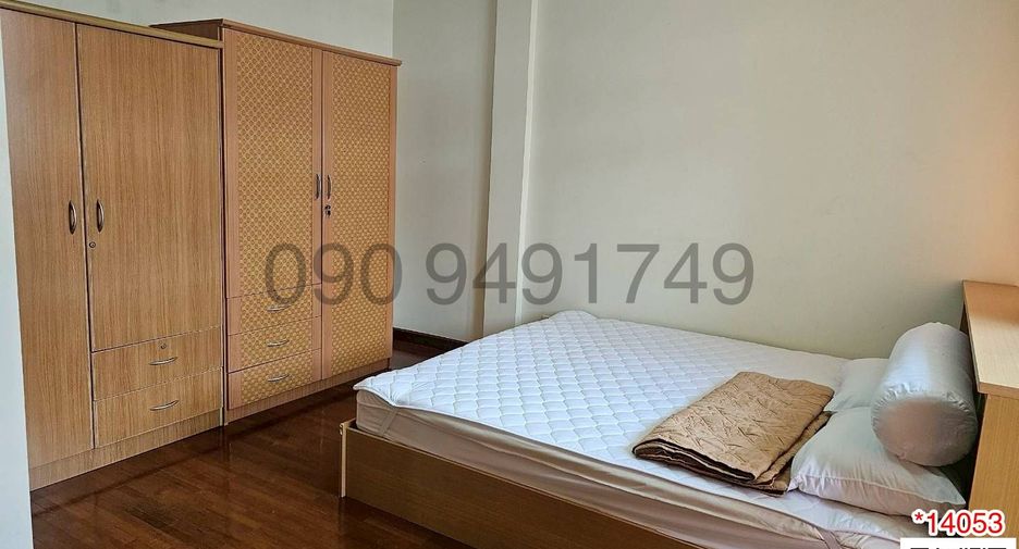 Reihenhaus zur Miete mit 3 Zimmer in Lam Luk Ka, Pathum Thani