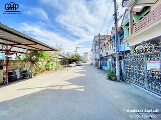 For sale 2 bed townhouse in Mueang Nakhon Pathom, Nakhon Pathom