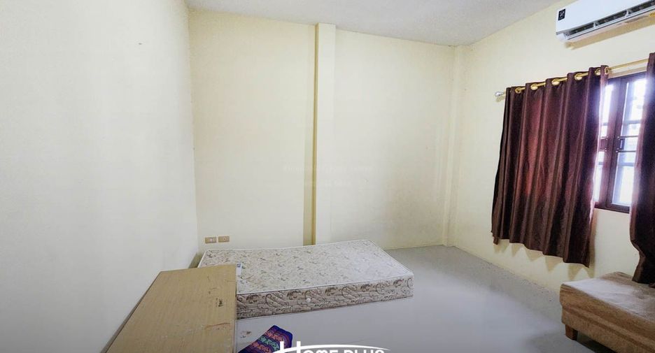 For sale 3 bedrooms house in Mueang Samut Prakan, Samut Prakan