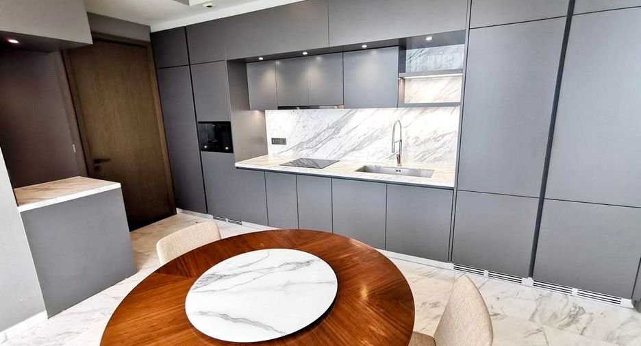 Condo en alquiler y en venta de 2 habitaciones en Watthana, Bangkok