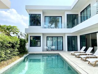 For rent 4 bedrooms villa in Mueang Phuket, Phuket