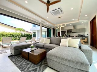 For rent 4 bedrooms villa in Mueang Phuket, Phuket