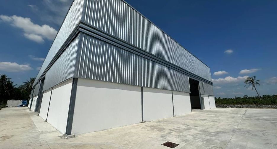 À louer entrepôt à Bang Lamung, Chonburi