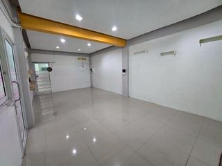 For sale 7 ベッドルーム retail Space in Mueang Chon Buri, Chonburi
