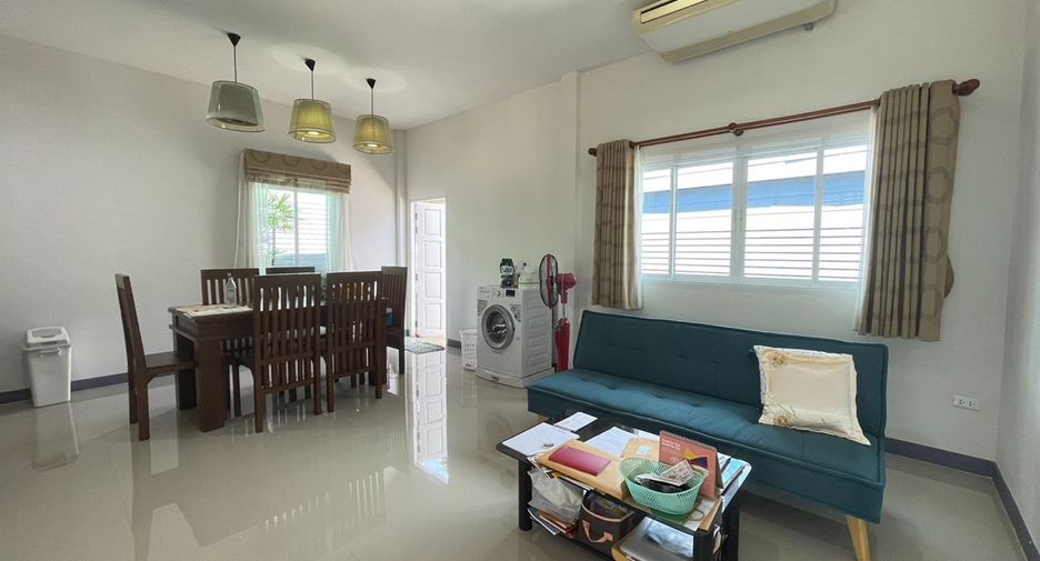 For sale 3 bedrooms house in Mueang Surat Thani, Surat Thani
