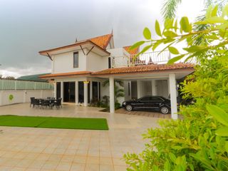 For rent and for sale 4 bedrooms villa in Mueang Phuket, Phuket