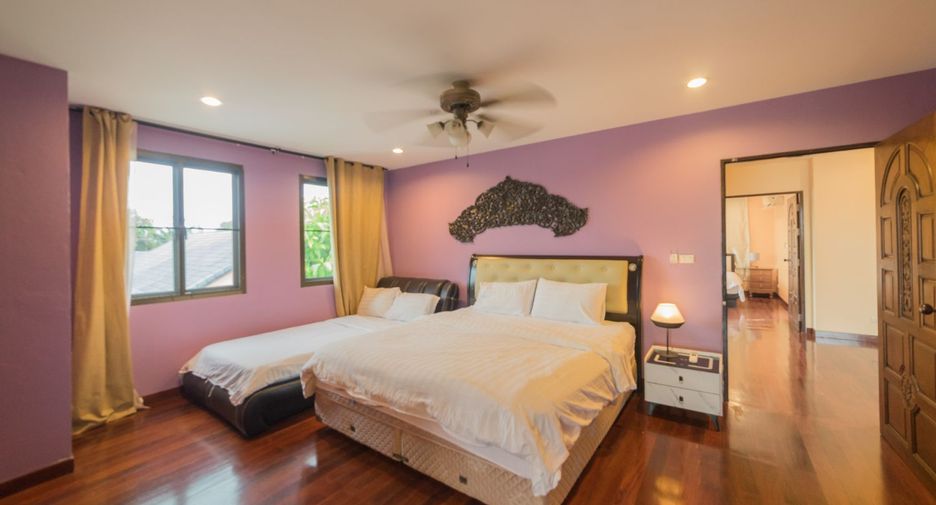 Villa en alquiler y en venta de 4 habitaciones en Mueang Phuket, Phuket
