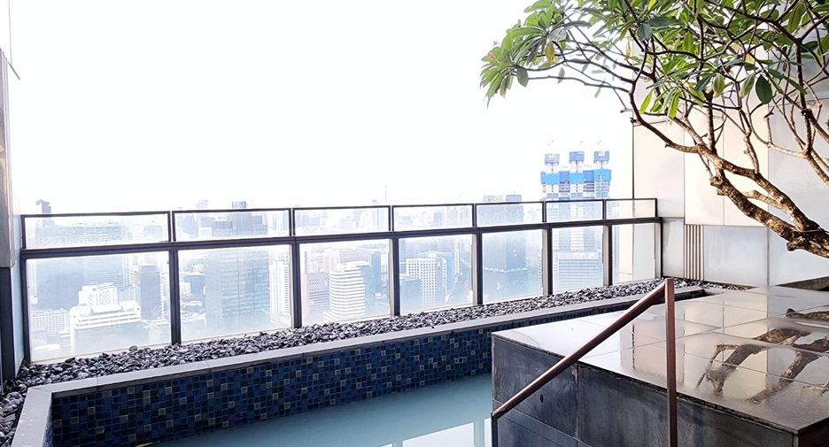 For rent 4 bedrooms condo in Sathon, Bangkok