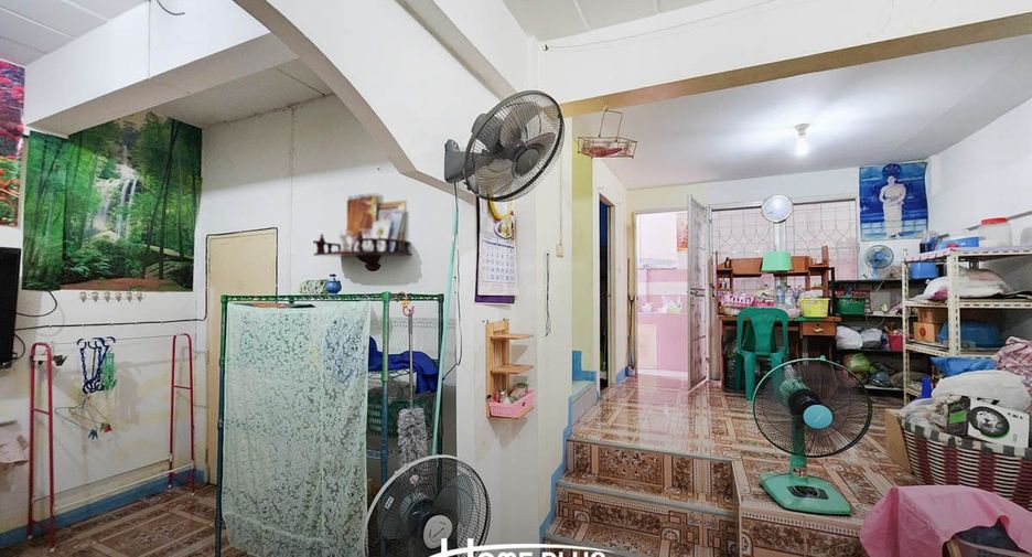 For sale 2 bedrooms townhouse in Thanyaburi, Pathum Thani