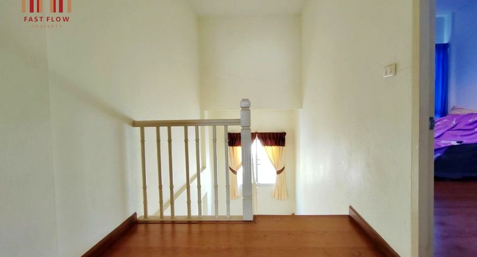 For sale 3 bedrooms townhouse in Lat Phrao, Bangkok