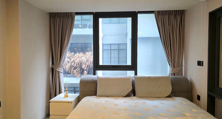 For sale 1 bed condo in Pathum Wan, Bangkok