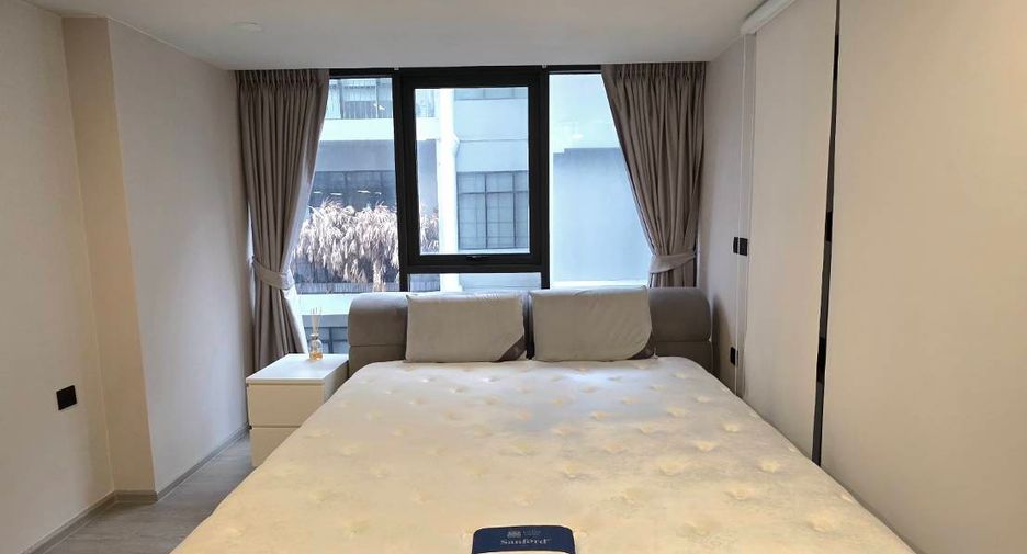 For sale 1 bed condo in Pathum Wan, Bangkok
