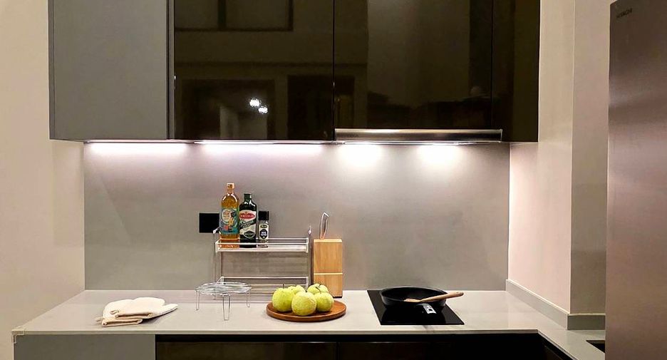 For sale 1 bed condo in Pathum Wan, Bangkok