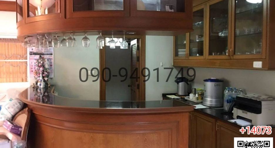 Аренда 4 спальни дом в Банг Кхае, Бангкок
