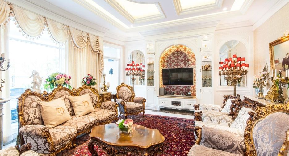 For sale 5 bedrooms house in Din Daeng, Bangkok