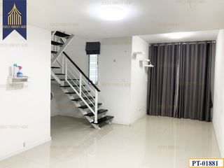 For sale 3 bed townhouse in Bang Phli, Samut Prakan