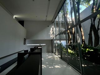 For sale 4 bed office in Saphan Sung, Bangkok