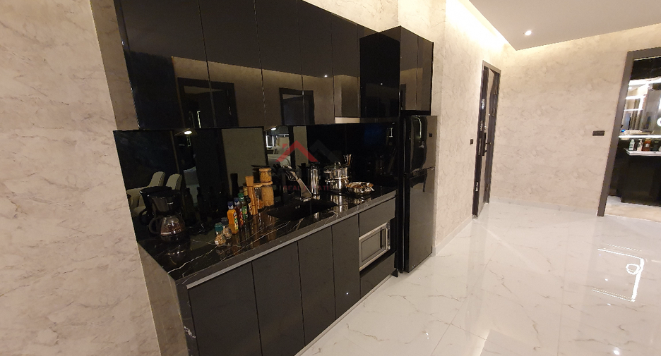For sale 2 bedrooms condo in Bang Lamung, Chonburi