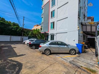 For sale 18 bed apartment in Lat Phrao, Bangkok